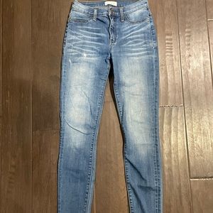 Lila Ryan Light Wash High Rise Skinny Jeans